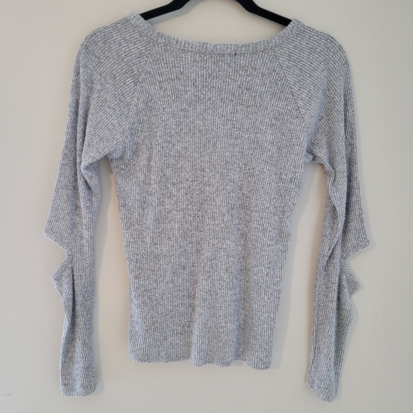 Derek Heart sweater size M with open elbows - Picture 3 of 9